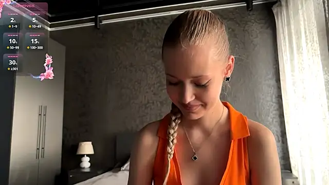 ZaidaSchwarten online show from August 5, 10:43 am