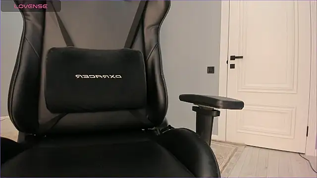 lovelymikky online show from April 23, 3:25 am