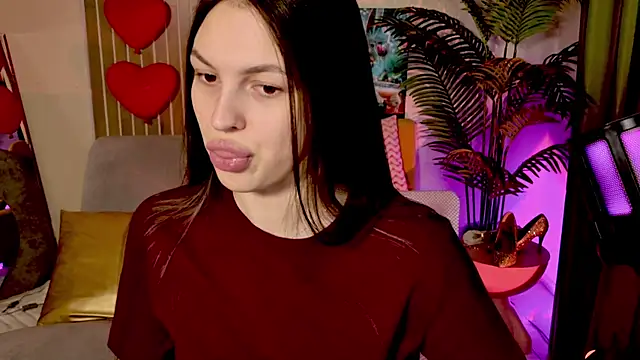 MaxinCarroll online show from April 23, 10:44 am