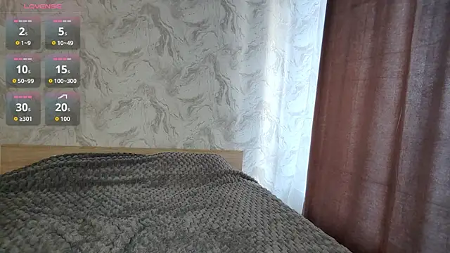 Qwami Amie online show from April 2, 1:19 pm