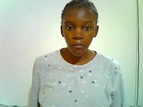 PetiteDoll 06 online show from April 19, 5:40 am