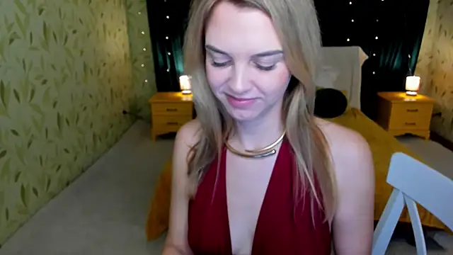 LunaFlinn online show from February 12, 4:58 am