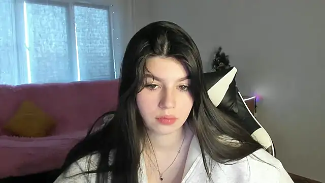 KisaModel online show from January 16, 8:32 am