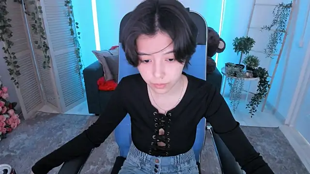 SirenMystiq online show from July 15, 10:53 am