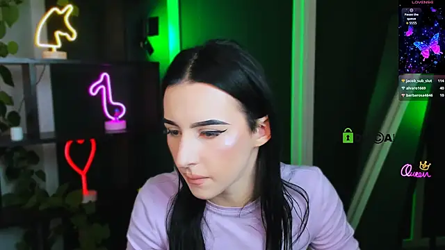 alia skay online show from April 21, 1:42 am