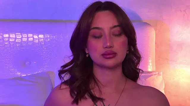 LucieBliss online show from April 24, 3:37 pm