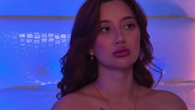 LucieBliss online show from April 23, 3:36 pm