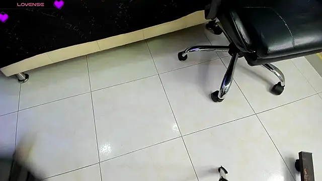 AriadnaLoren online show from April 26, 3:59 am