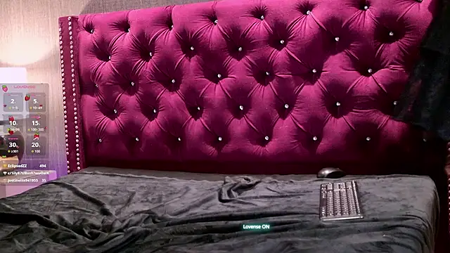 Shelly bat online show from April 21, 2:51 am