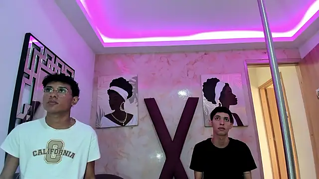 SWEET RABBIT1 online show from March 10, 7:40 pm