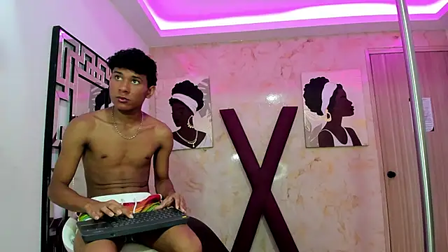 SWEET RABBIT1 online show from March 4, 8:26 pm