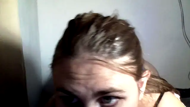 rubia culonaa online show from January 8, 4:38 am