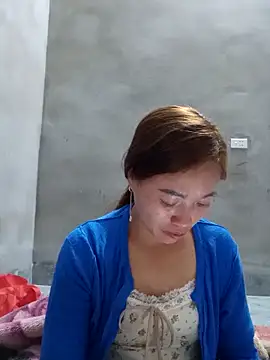 little-effy online show from December 18, 3:55 am