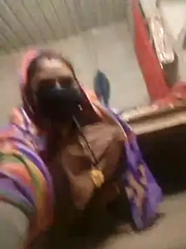 Laxmi9090 online show from December 22, 1:58 pm