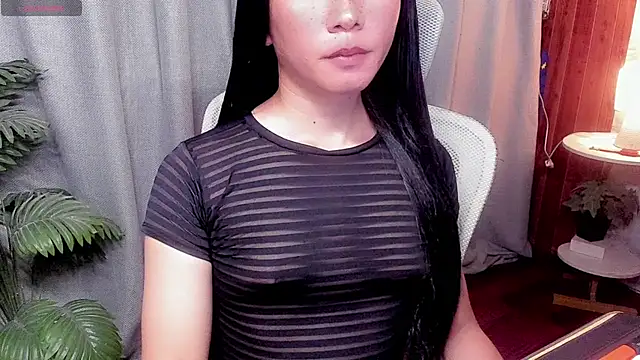 xSweet Gigi online show from May 6, 1:42 am