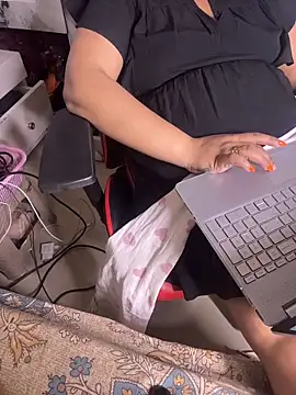 butterflyslay online show from April 22, 2:52 am