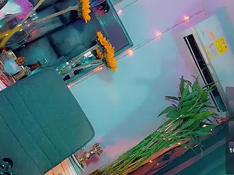 agathaferrer3 online show from April 18, 7:58 pm