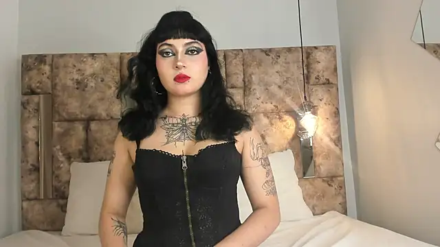 scarlett venom  online show from July 25, 7:43 pm
