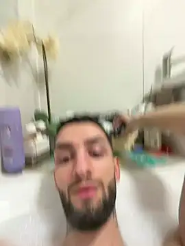 Juliann69Ramiro online show from March 8, 8:46 pm