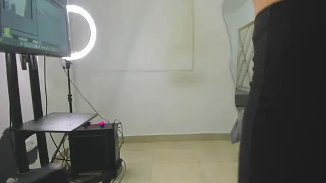 Selenaasm online show from April 26, 9:23 pm