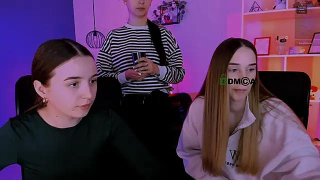 mila firee online show from April 23, 8:55 am