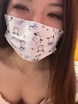 Momochen8839 online show from March 13, 3:35 pm