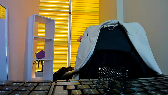 Aziza-New online show from March 4, 10:33 am