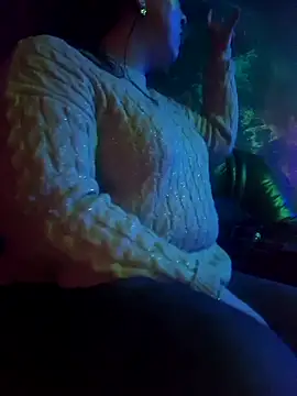 LorenaBrat online show from January 18, 11:23 pm