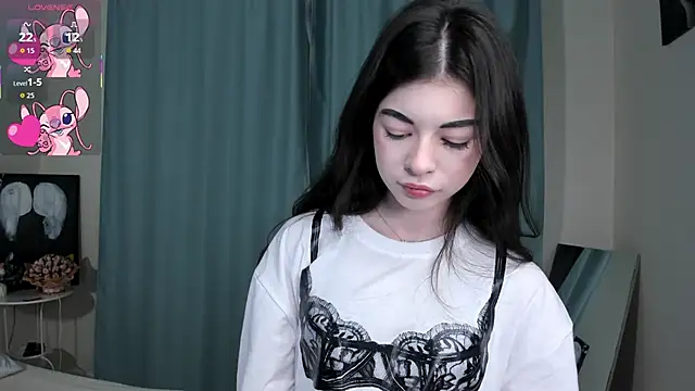 LisaColee online show from March 2, 8:59 pm