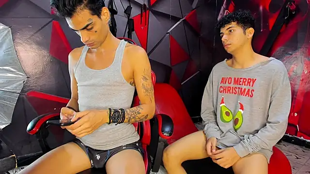 Hot Boys Without Limits online show from January 8, 4:27 am