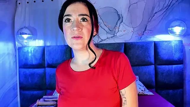 Victoria01  online show from April 17, 2:35 am