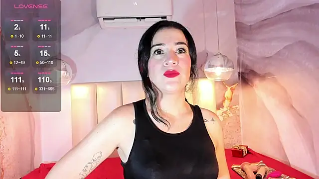 Victoria01  online show from April 23, 11:18 pm