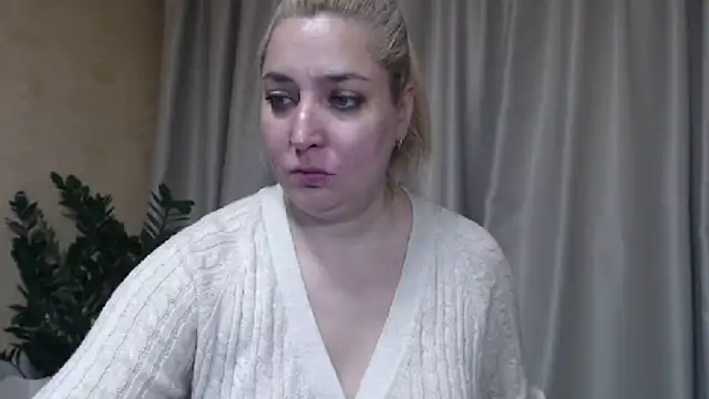 sweetpussy13 online show from November 14, 8:14 am