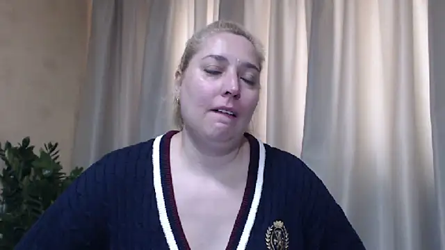 sweetpussy13 online show from April 22, 5:48 am