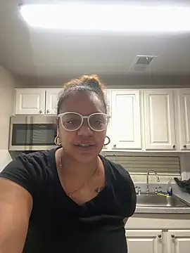 CaramelaTwirl online show from January 10, 3:55 am