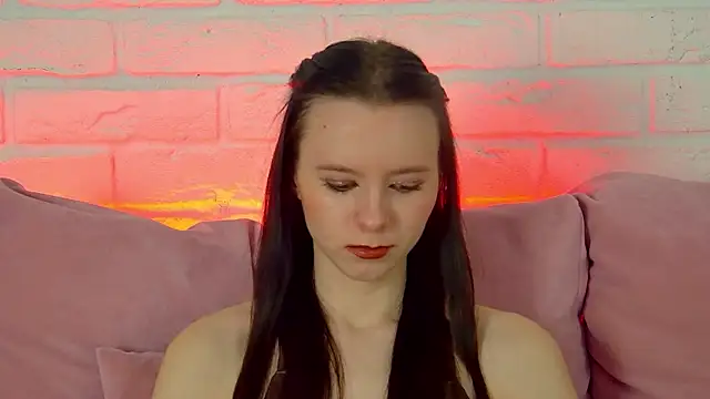 ArinaKubrick online show from February 4, 5:05 pm