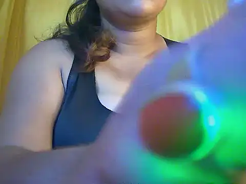 MISTI KOLK online show from April 5, 7:18 am