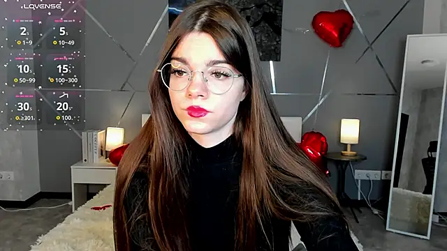 miss  evelyne online show from February 18, 1:05 am