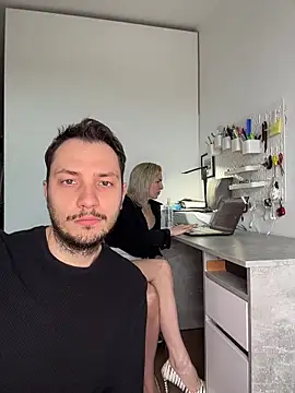 Lovebackground online show from April 23, 8:33 am