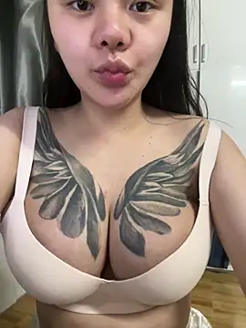 leo-kitty online show from January 31, 7:11 pm