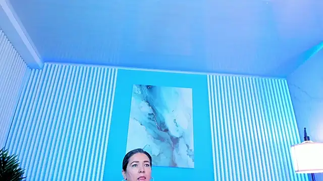 dahianeconnor online show from March 25, 11:57 am