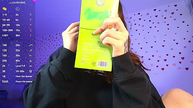 alina lee online show from February 28, 2:11 am