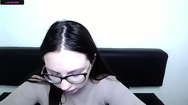 LiliaErmi online show from June 17, 7:10 am