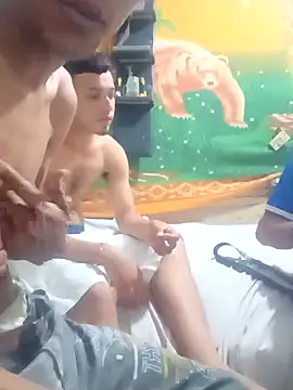 twobigscock23 online show from April 7, 10:01 pm