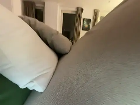 ap couple12 online show from April 17, 2:02 am