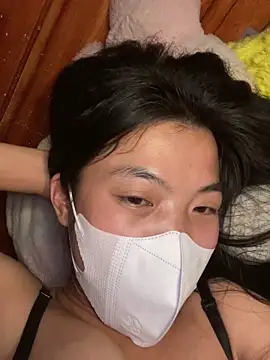 lux-su online show from April 19, 6:21 pm