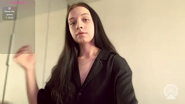 AlicePowells online show from June 12, 9:39 am