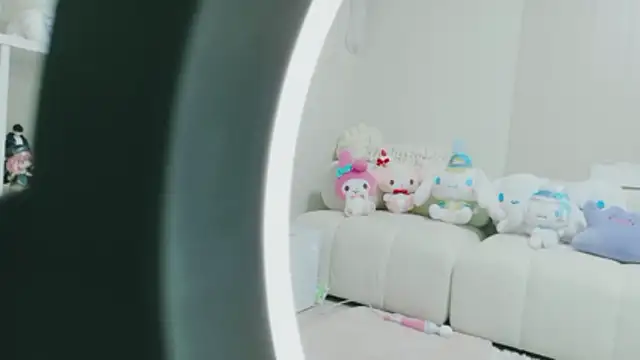 yuyuchan   online show from February 13, 11:34 am