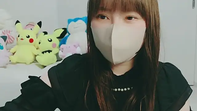 yuyuchan   online show from April 23, 12:29 pm