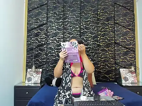 KendalLenox online show from January 15, 1:06 pm